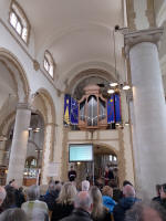 Ringing order at the Portsmouth Cathedral eliminator whilst representatives from each team gather just to the right.